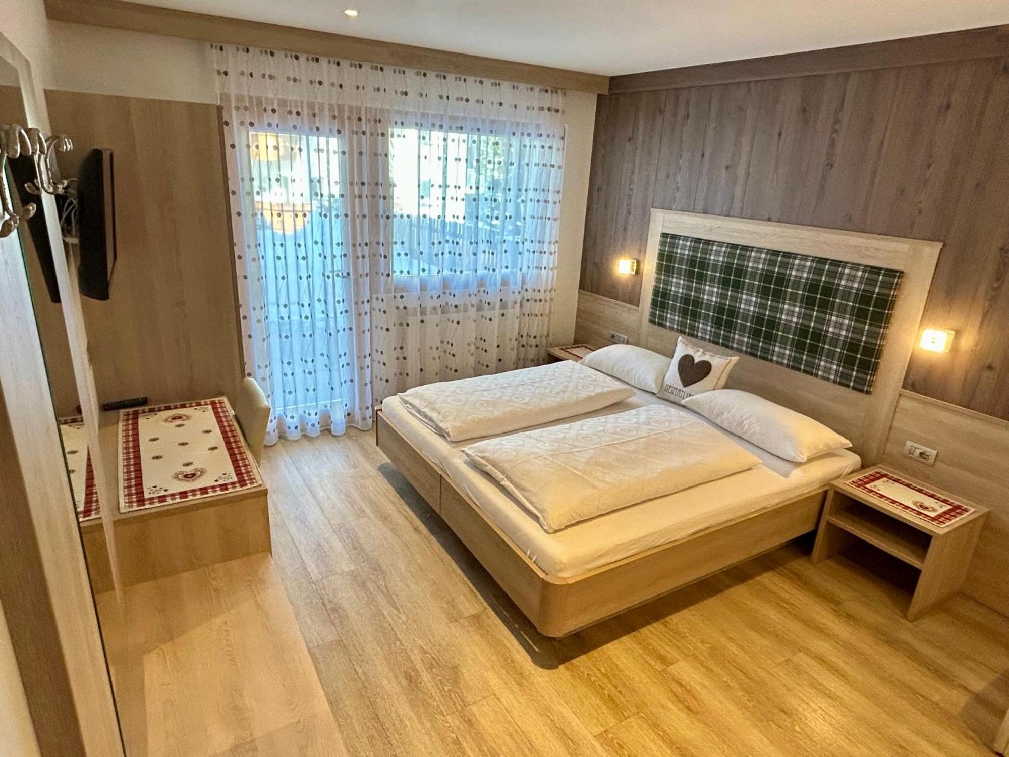 Residence Ravisa Selva di Val Gardena Bagian luar foto